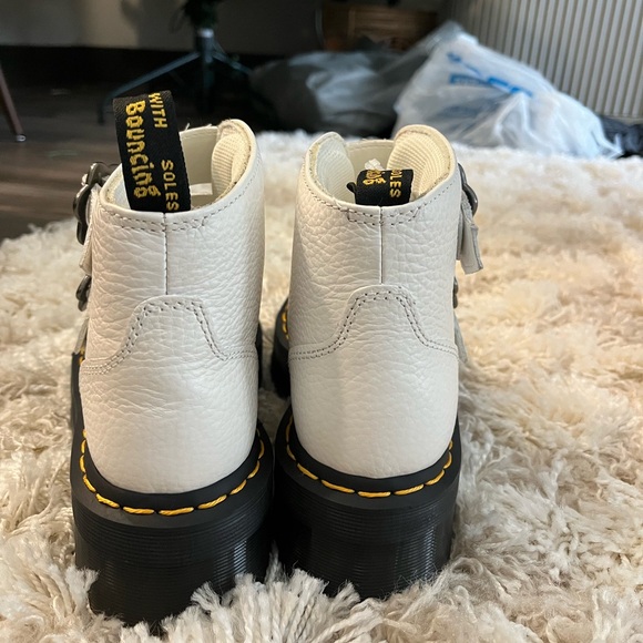 Platform doc marten boots! - Picture 4 of 6